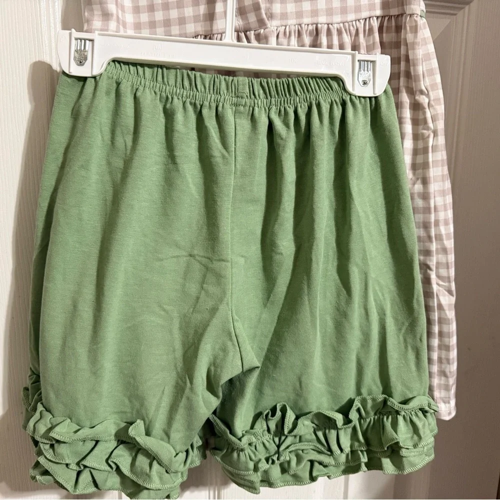 New Boutique Pumpkins Shorts Set